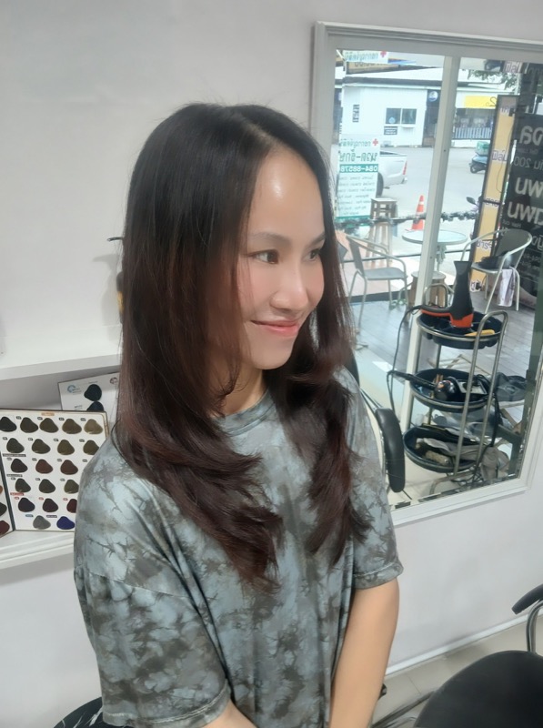 Premium beauty service at Wawa Salon Thailand