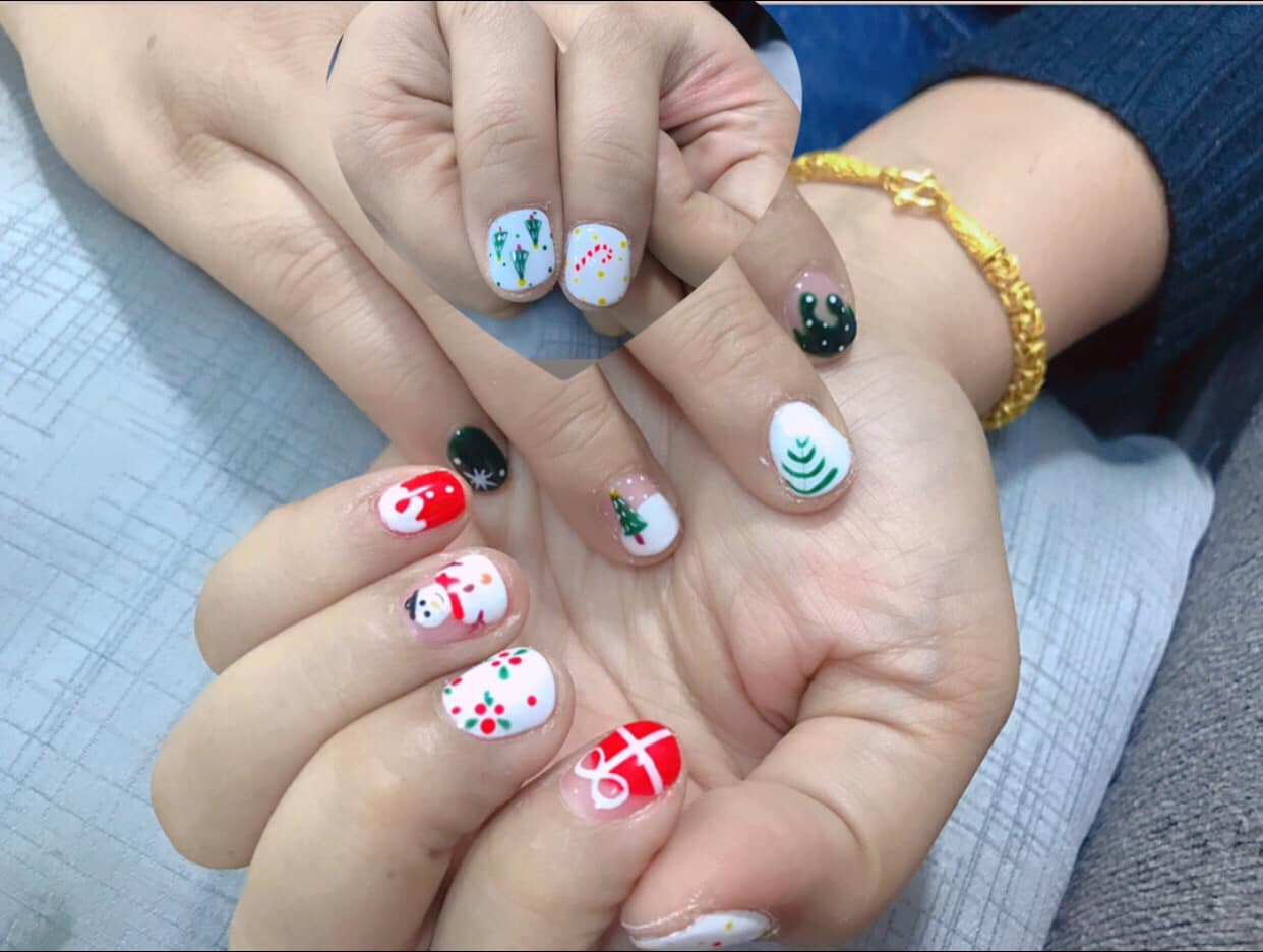 Professional nail art and decoration Wawa Salon